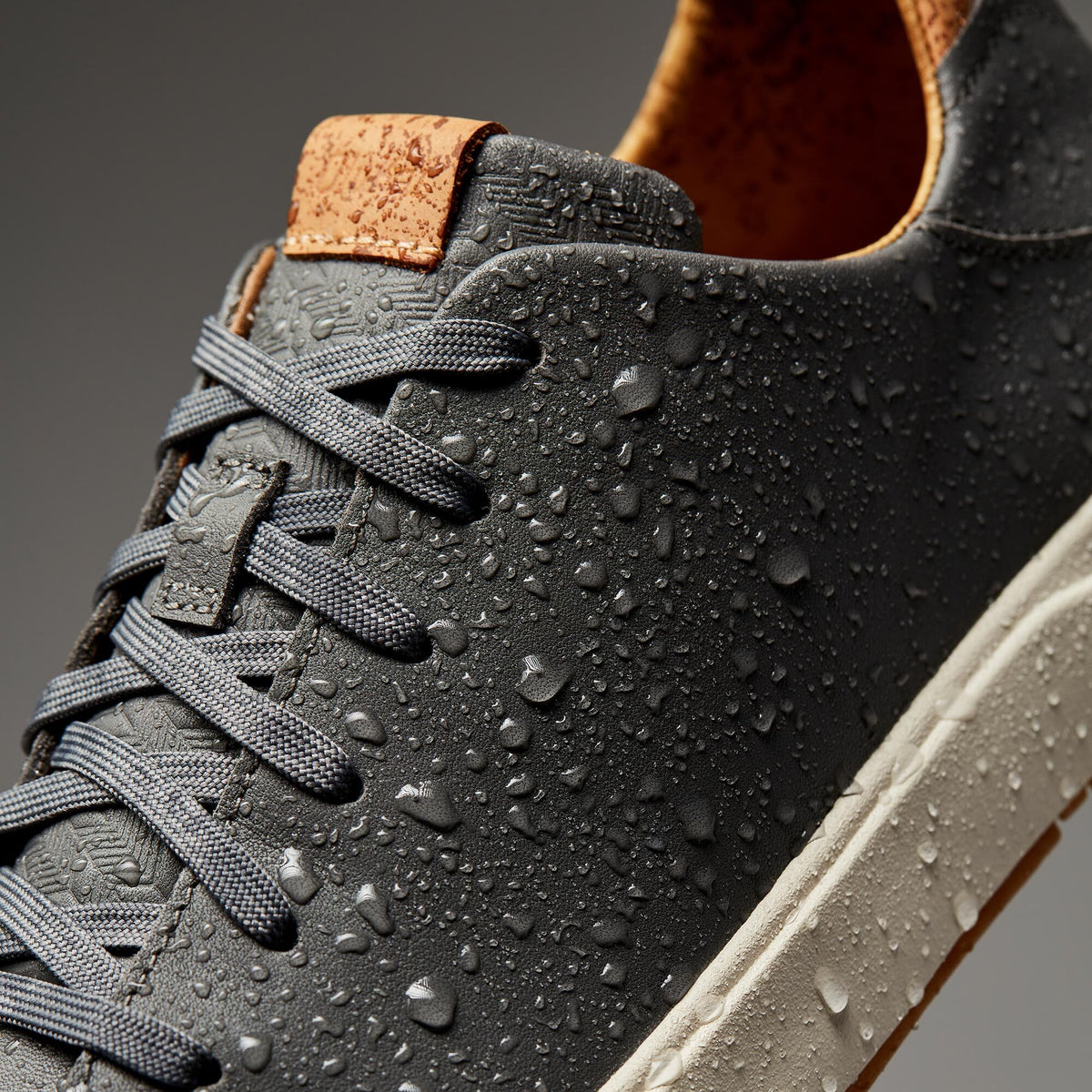 OluKai Lae‘ahi Lī ‘Ili Men's Leather Sneakers - Men