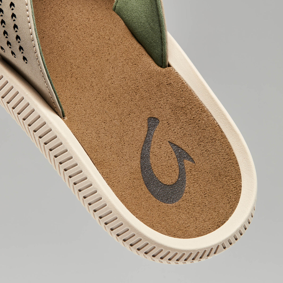 OluKai Ulele Men's Water-Ready Beach Sandals - Men