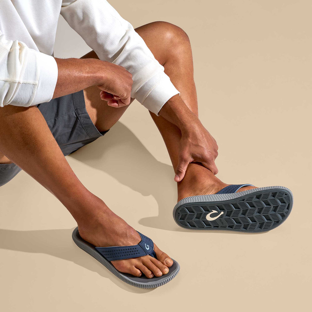 OluKai Ulele Men's Beach Sandals - Men