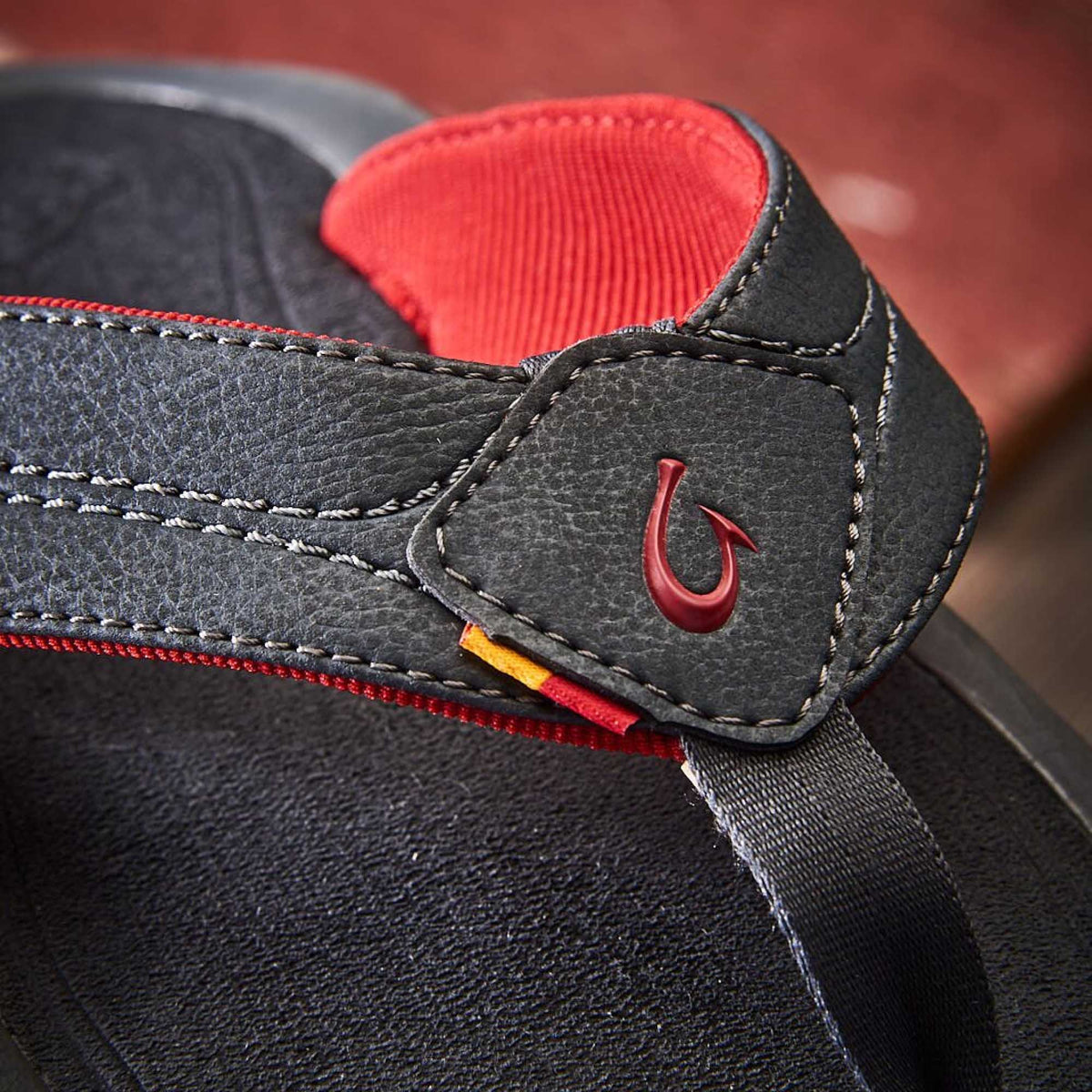 OluKai Kīpī Men’s Comfortable Beach Sandals - Men