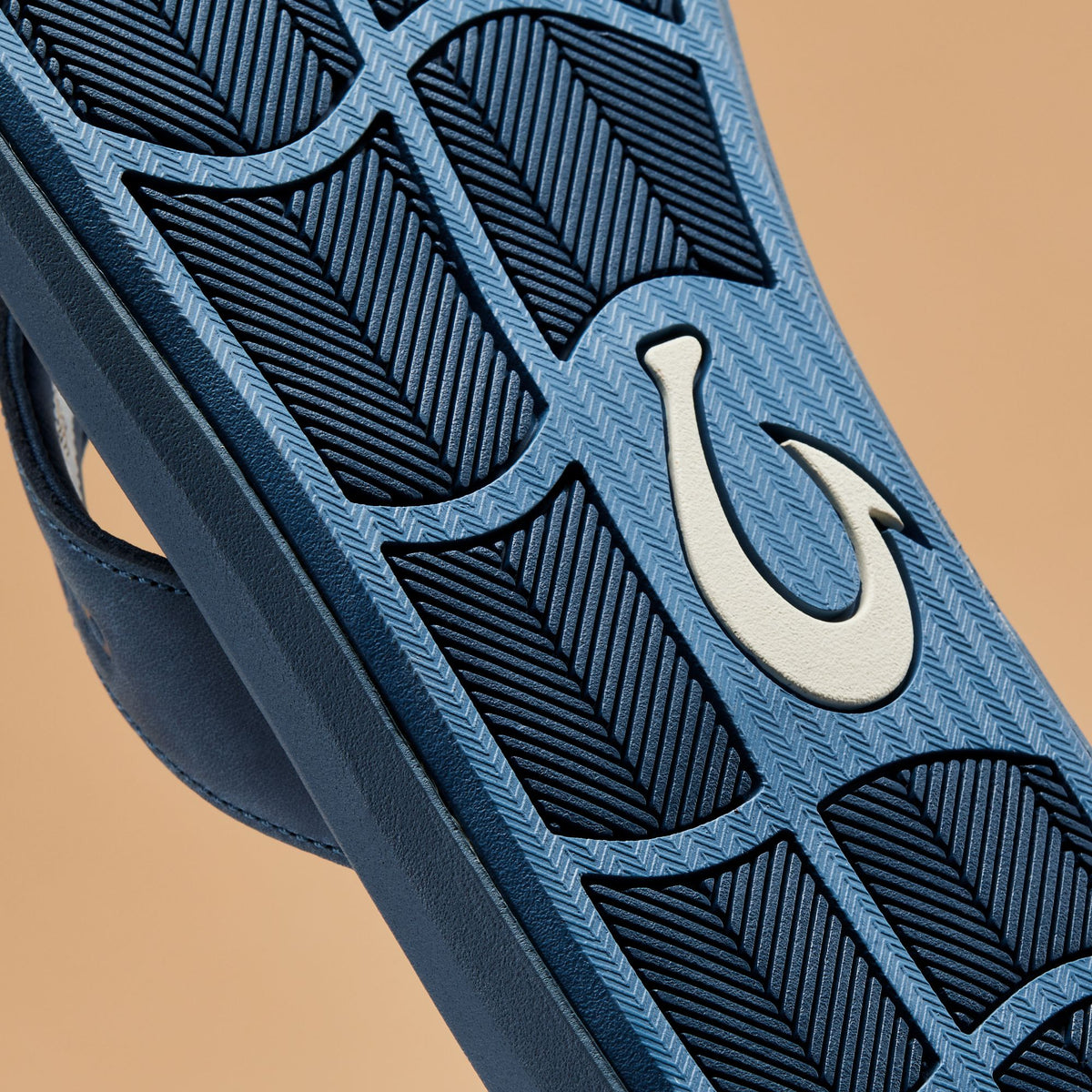 OluKai Pili Men’s Waterproof Leather Sandals - Men