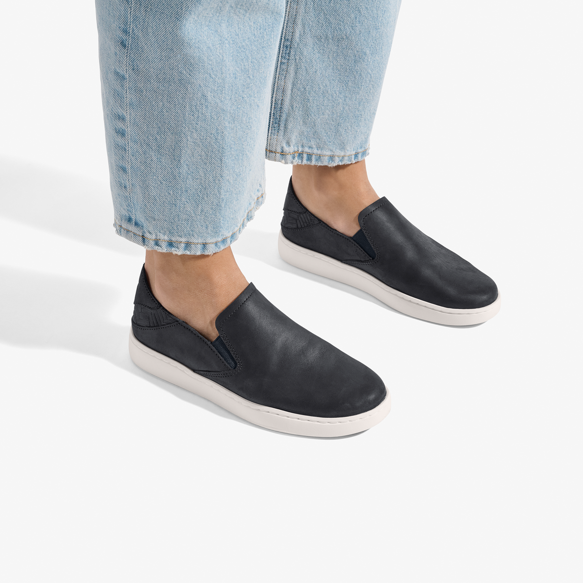 OluKai Pehuea Leather - Women