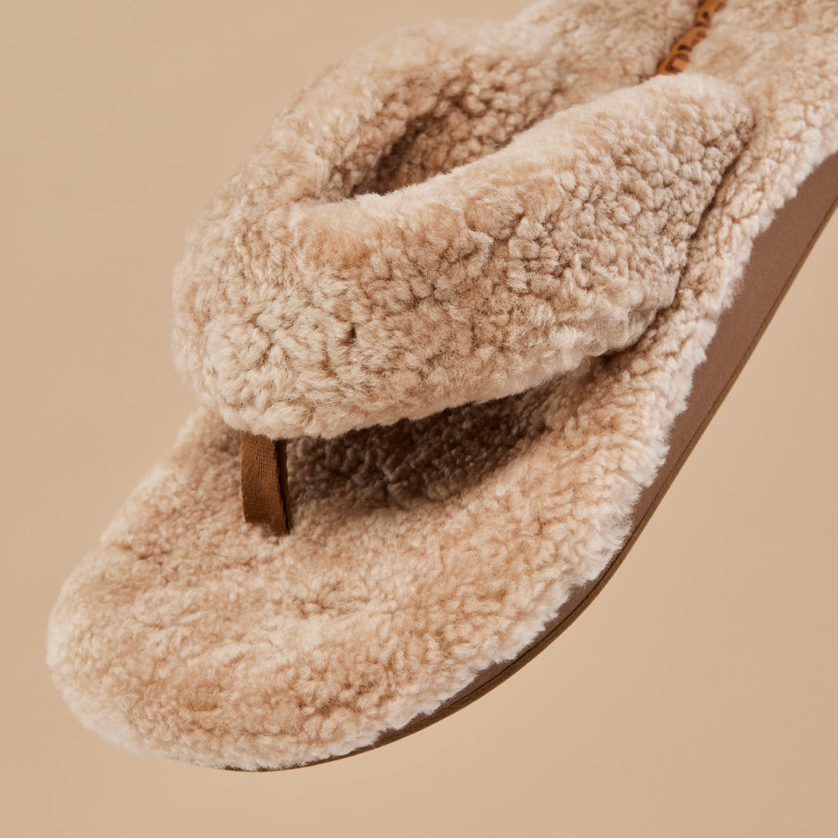 OluKai Kīpe'a Heu Women‘s Flip Flop Slippers - Women