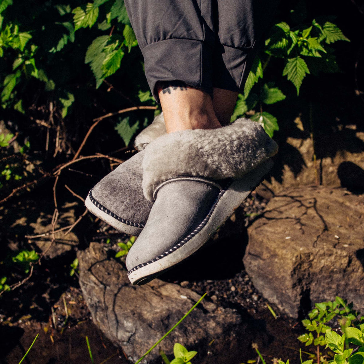 OluKai Ku‘i Women’s Fuzzy Slip-On Slippers - Women