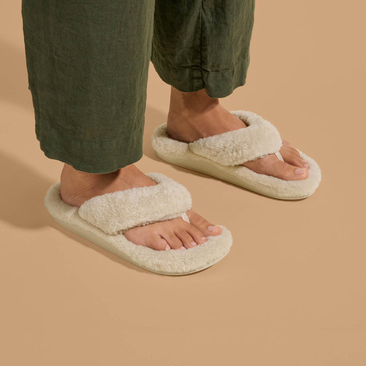 OluKai Kīpe'a Heu Women‘s Flip Flop Slippers - Women