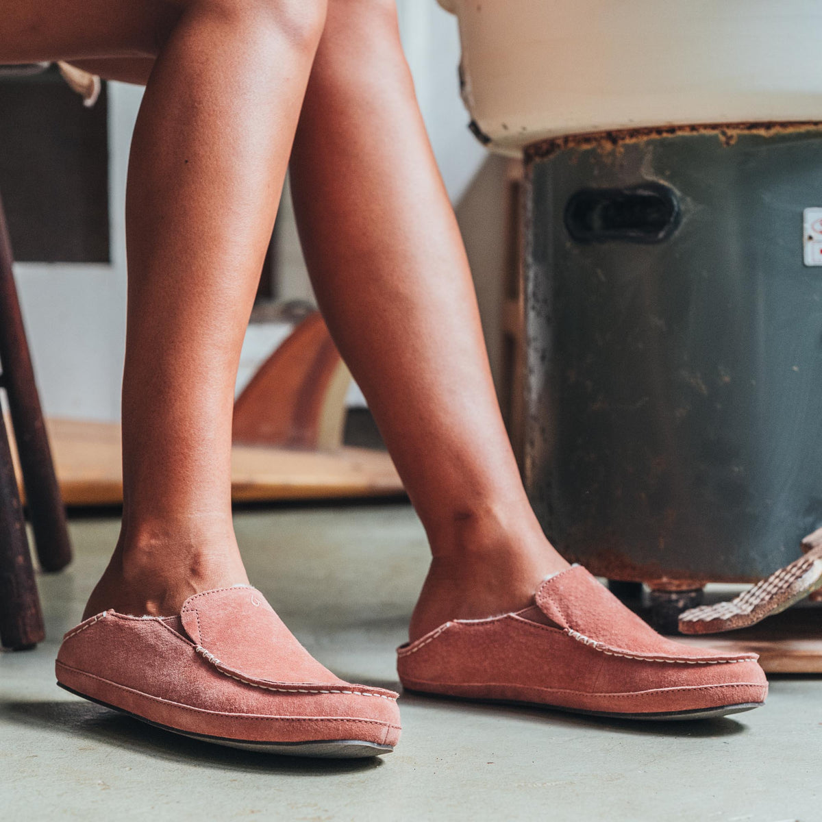 OluKai Nohea Women's Leather Slippers - Women