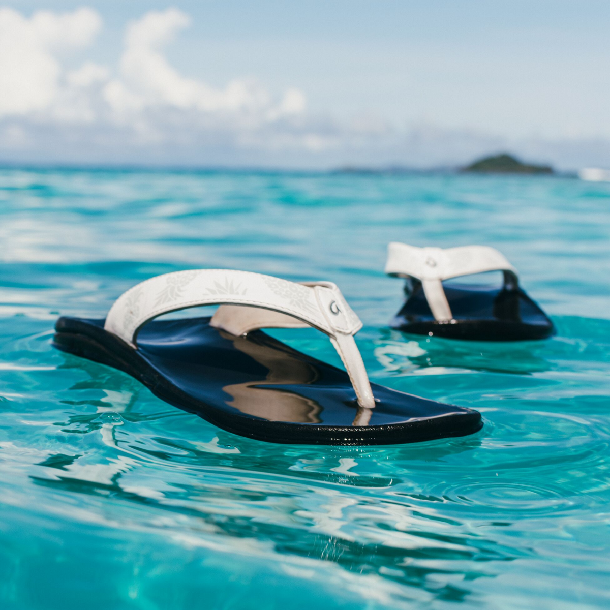 OluKai ‘Ohana Women's Beach Sandals - Women