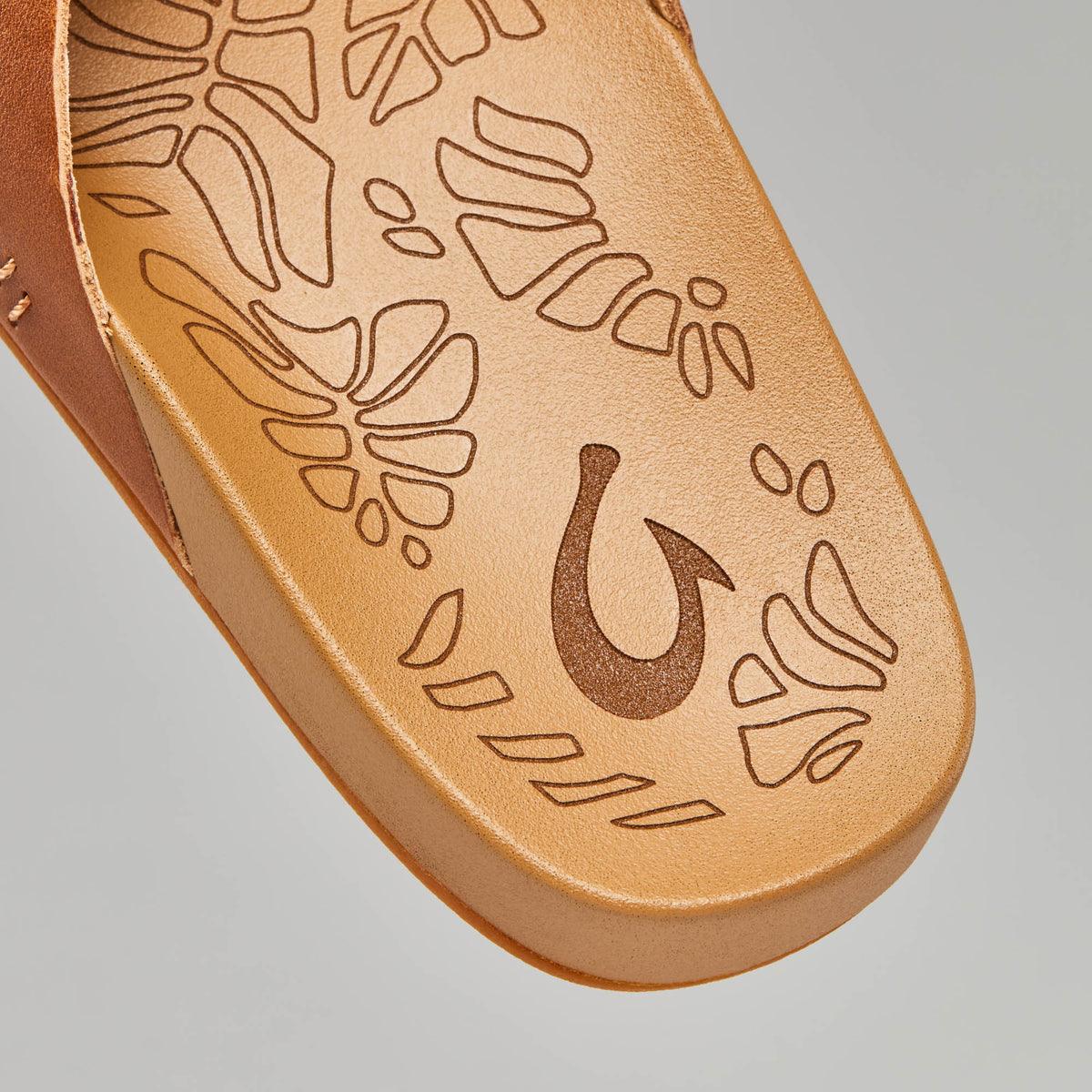 OluKai Kipe‘a ‘Olu Women‘s Slide Sandals - Women